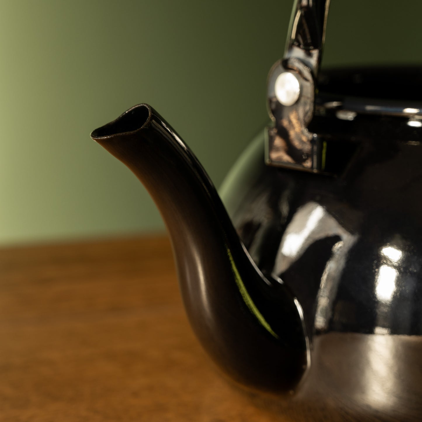Black Enamel Stove Top Kettle Spout