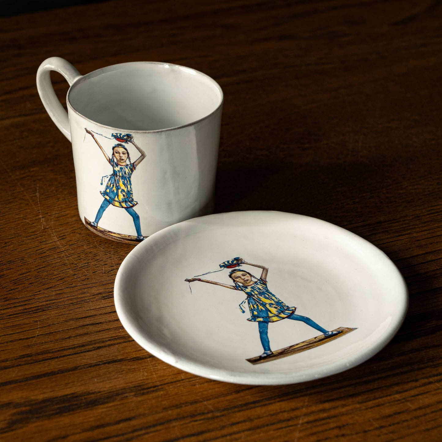 Carron Paris Mug and plate with illustrated design of dancing woman