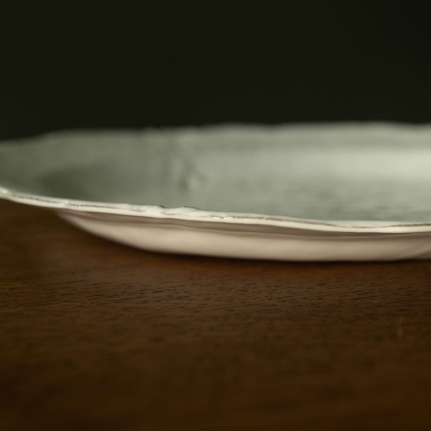 Carron Paris Pivoine plate edge.