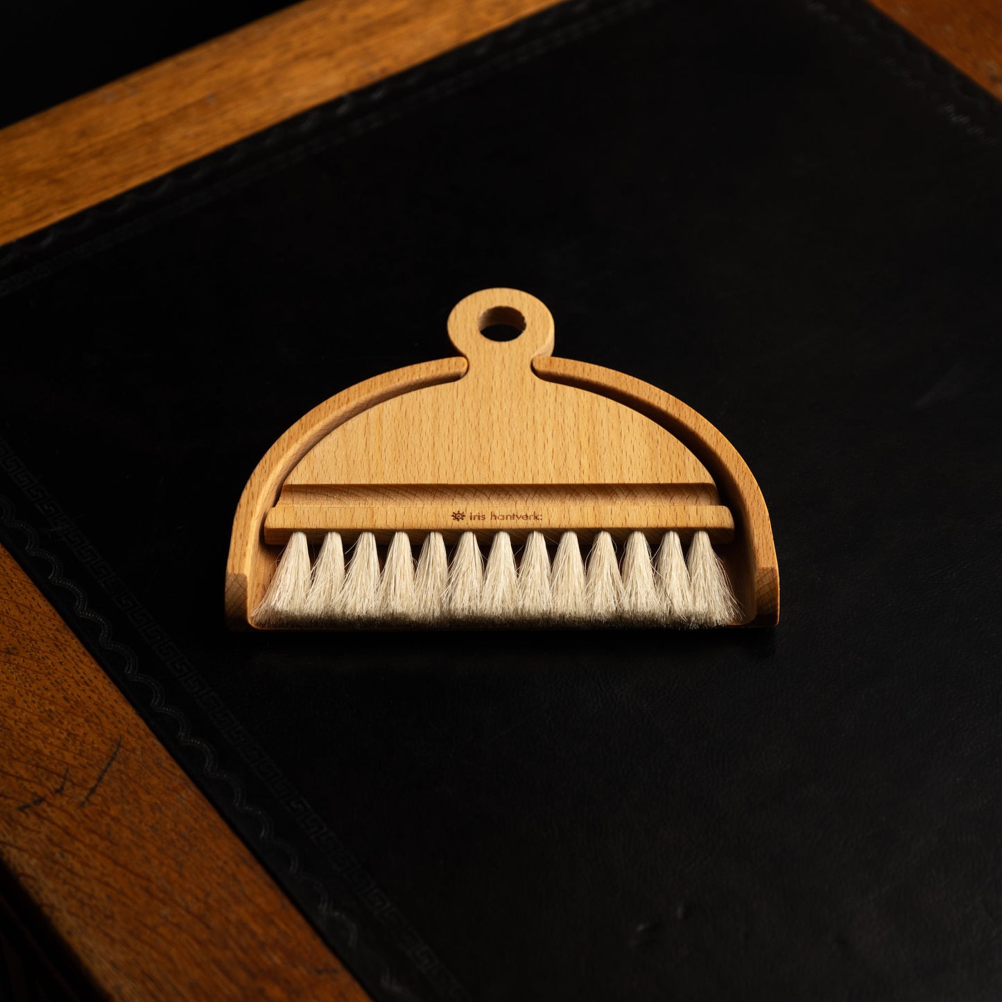 Iris Hantverk Table Brush Set in Oiled Beech Wood