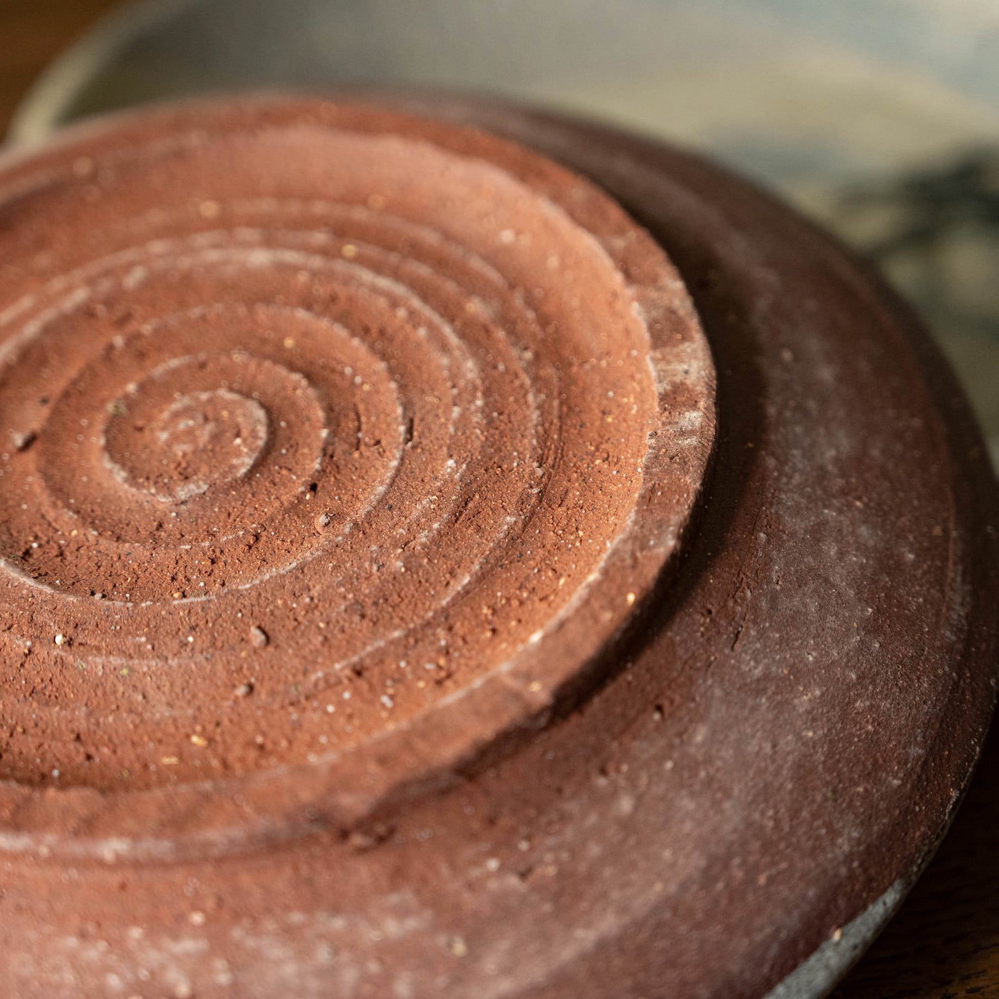 Underside of Joshua Williams earthenware plate
