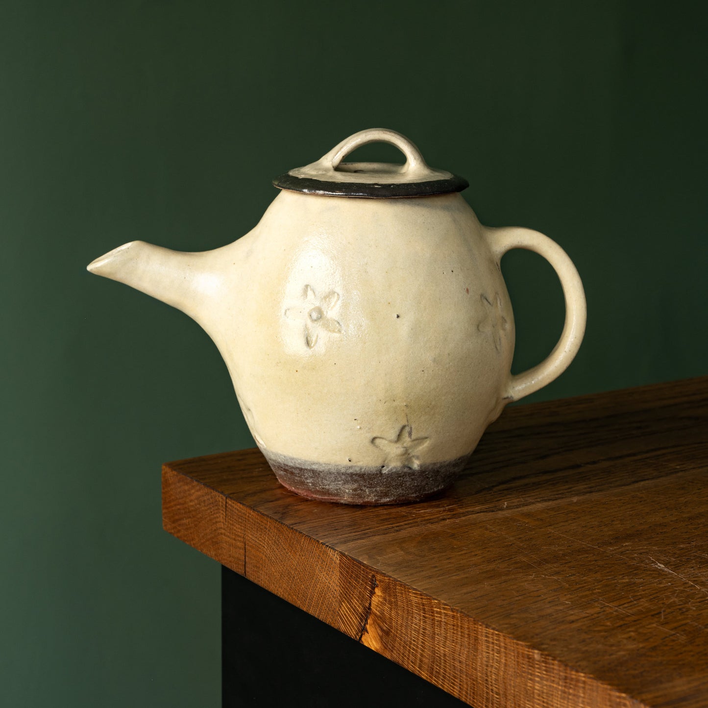 Joshua Williams cream earthenware teapot