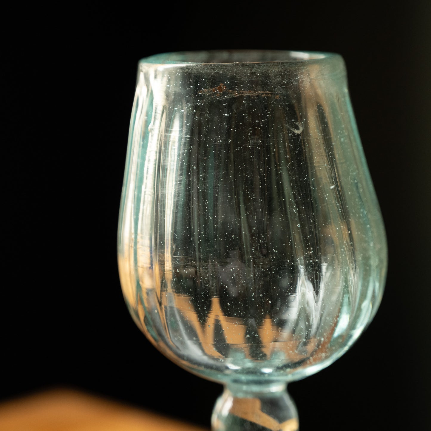 La Soufflerie Corvina Wine Glass bowl design