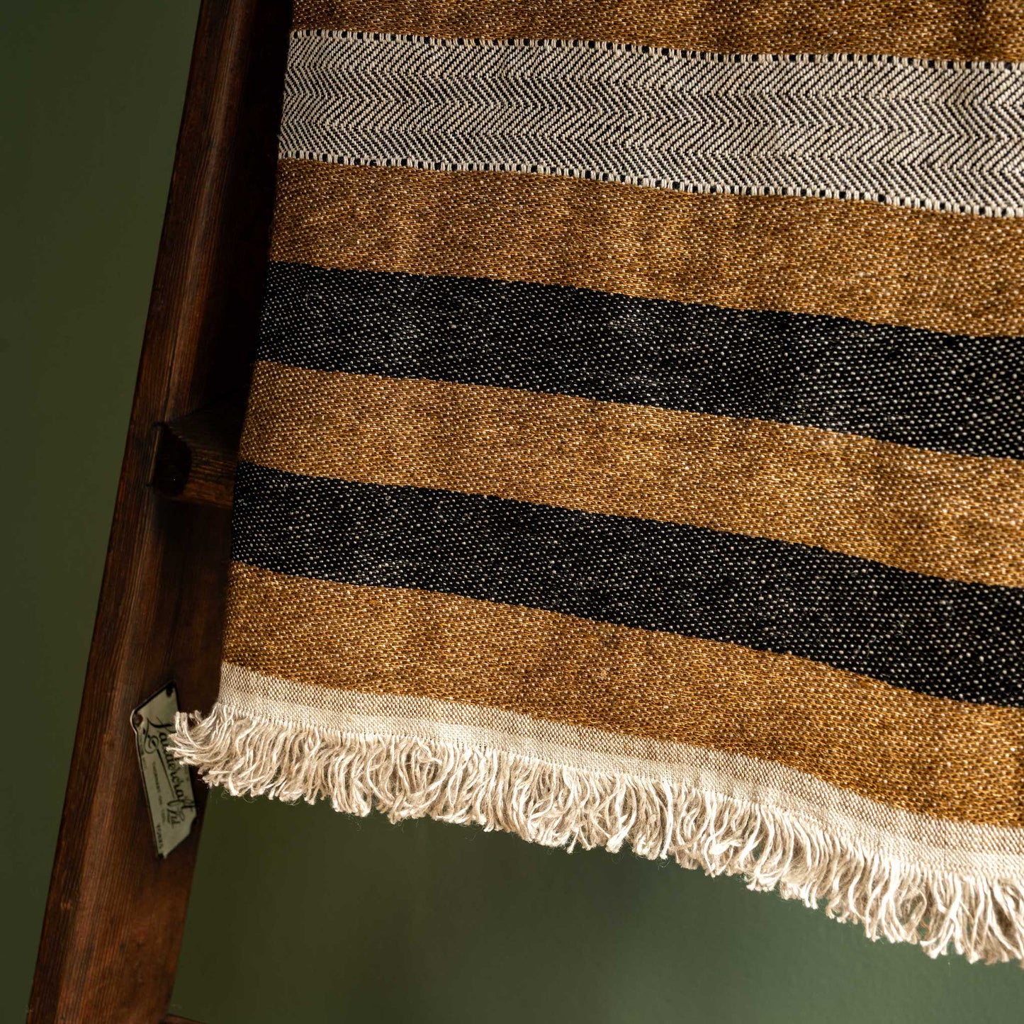 Libeco Belgian Linen Nairobi Guest Towel stripes close up