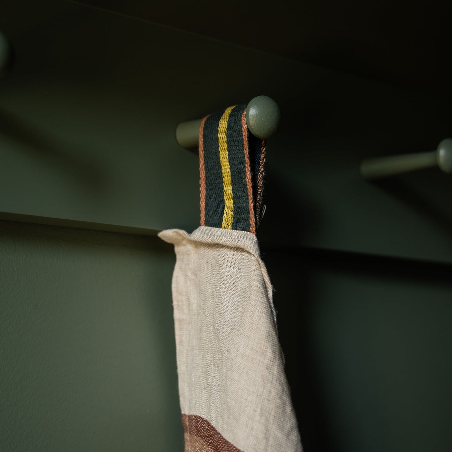 Libeco Linen Dock Tea Towel Hanging Loop