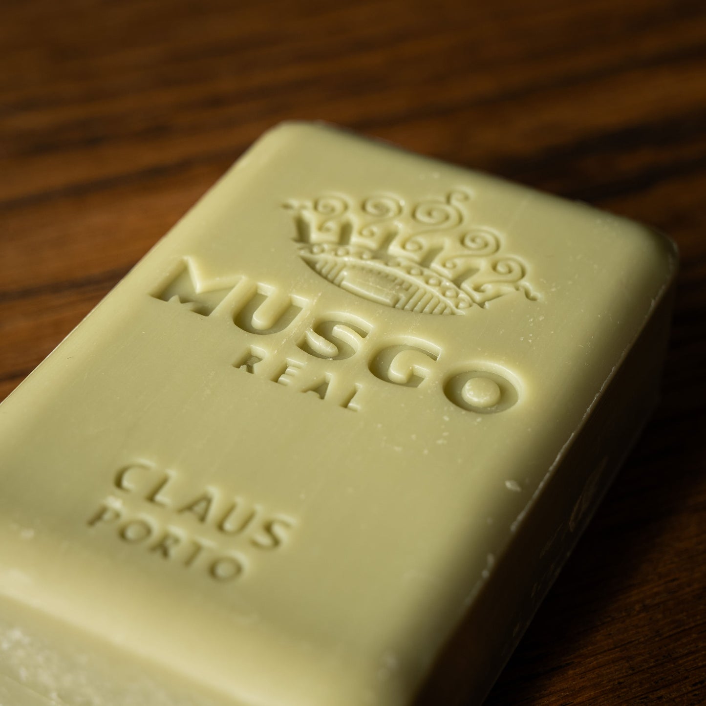 Musgo Real Classic Scent bar of soap showing embossed branding.