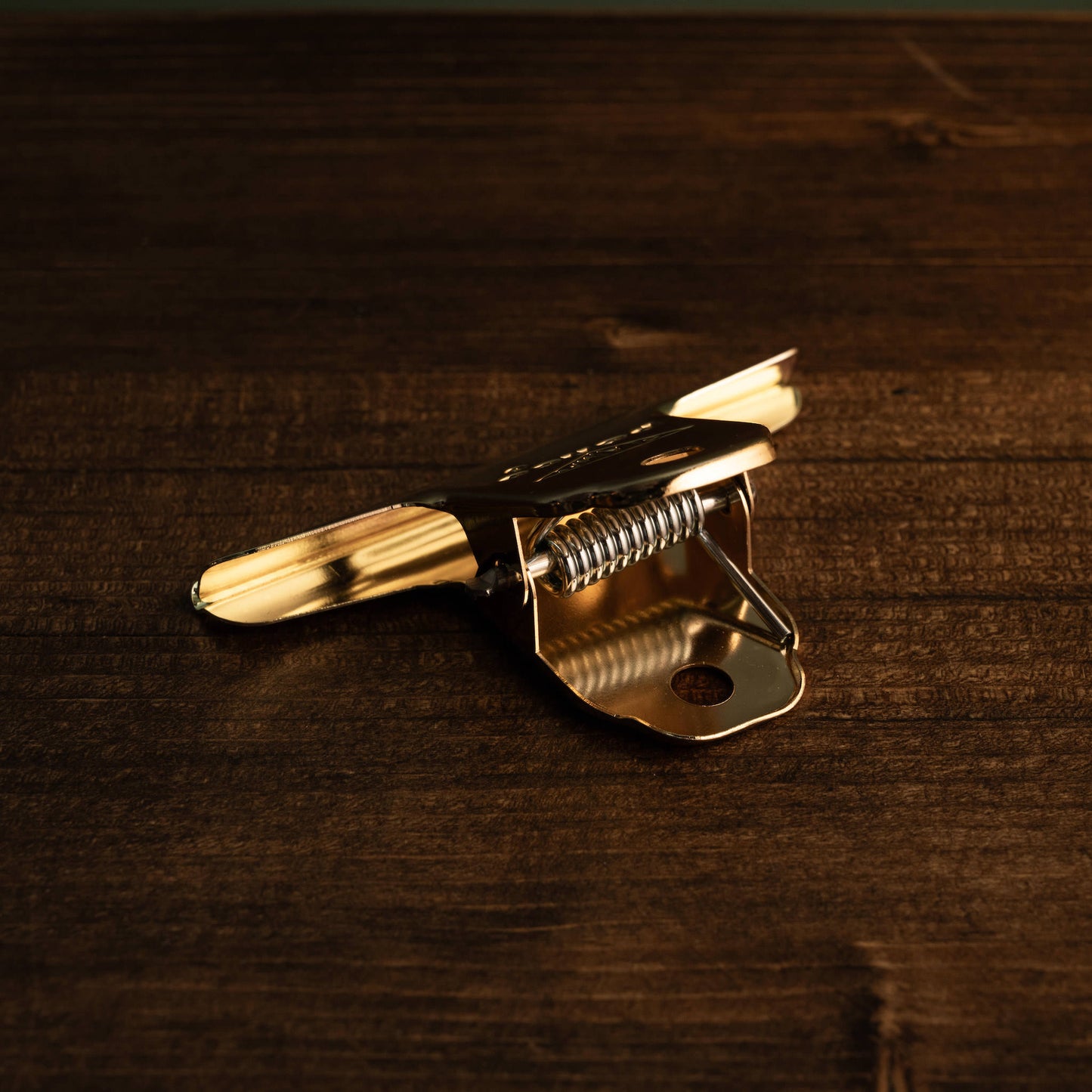 Penco gold Clampy Clip showing clamp detail