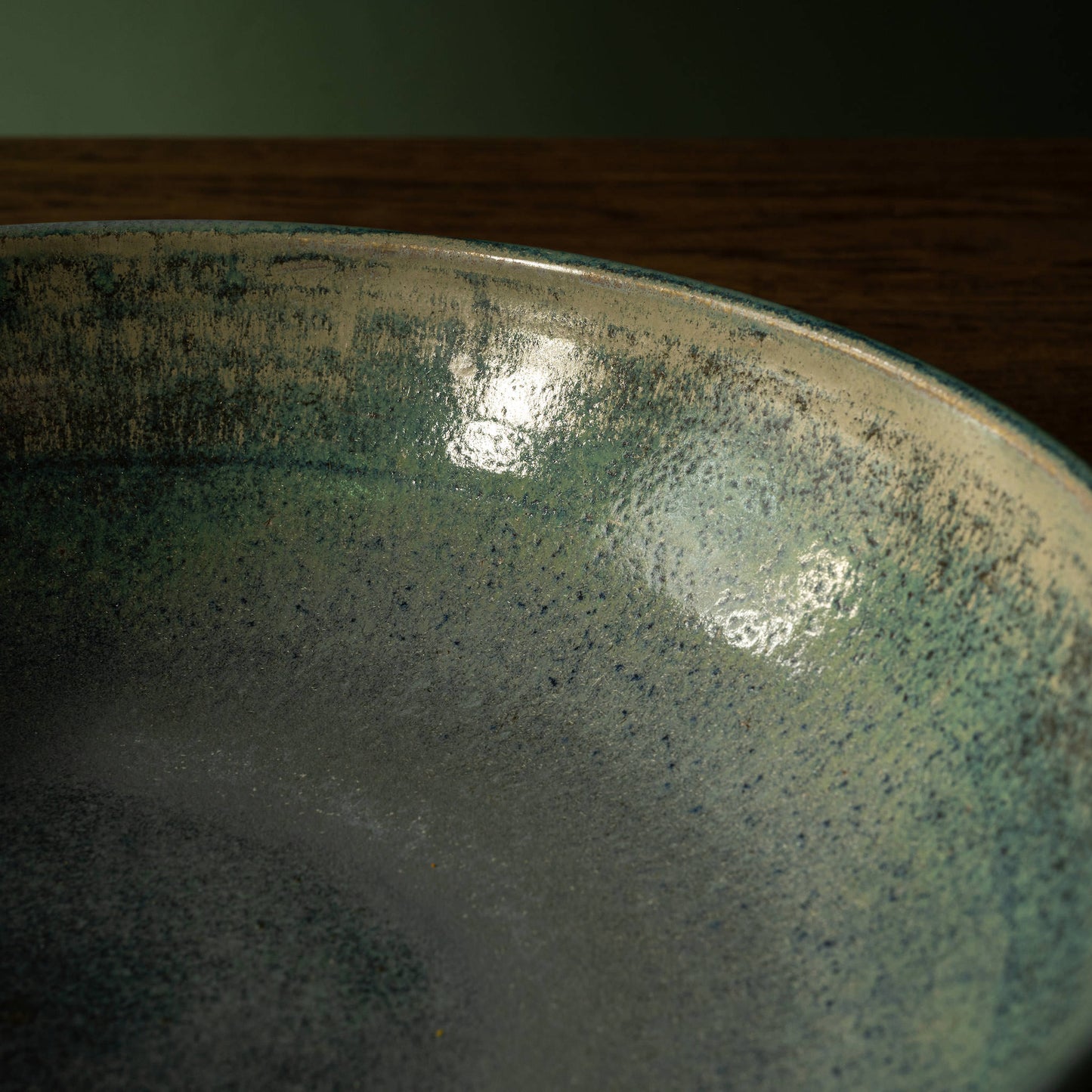 Pottery West Stoneware Serving Bowl Nori glaze colour detail