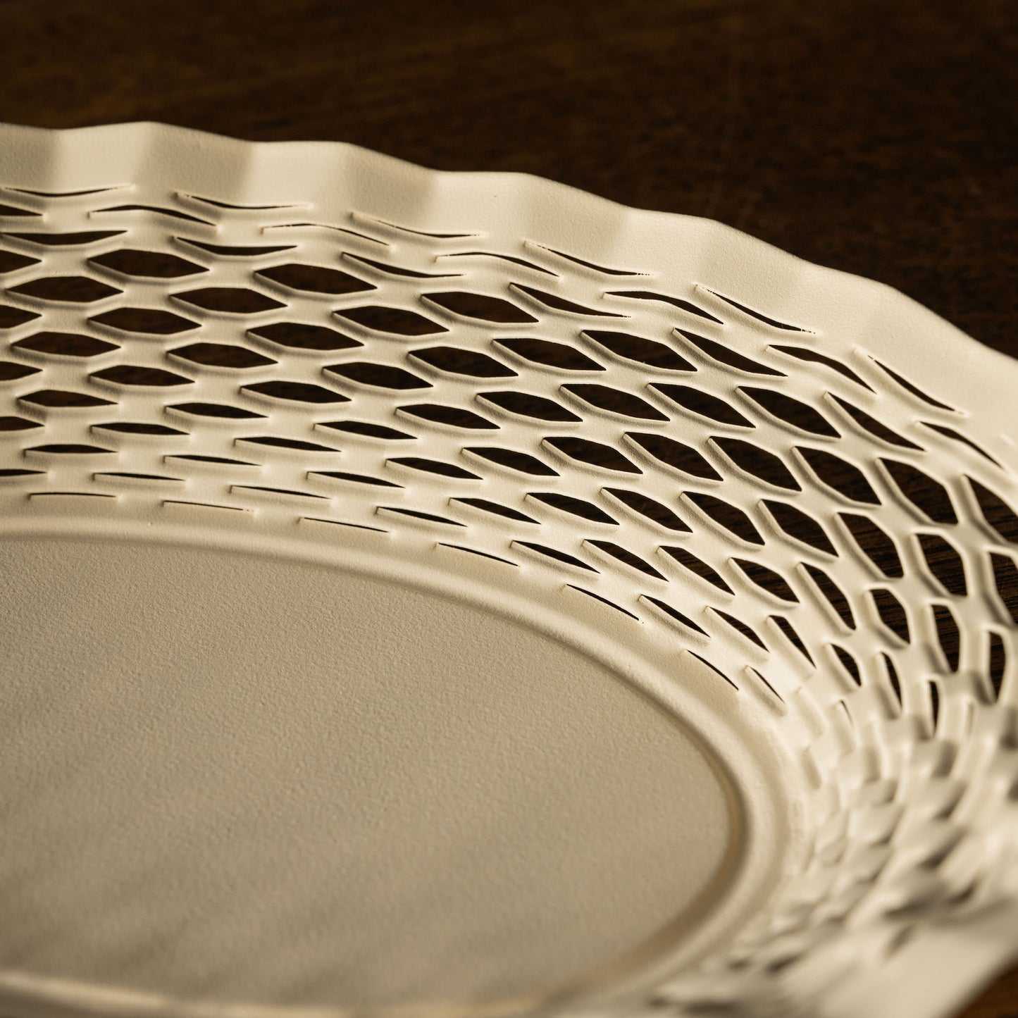Vanilla steel bread basket sides and base