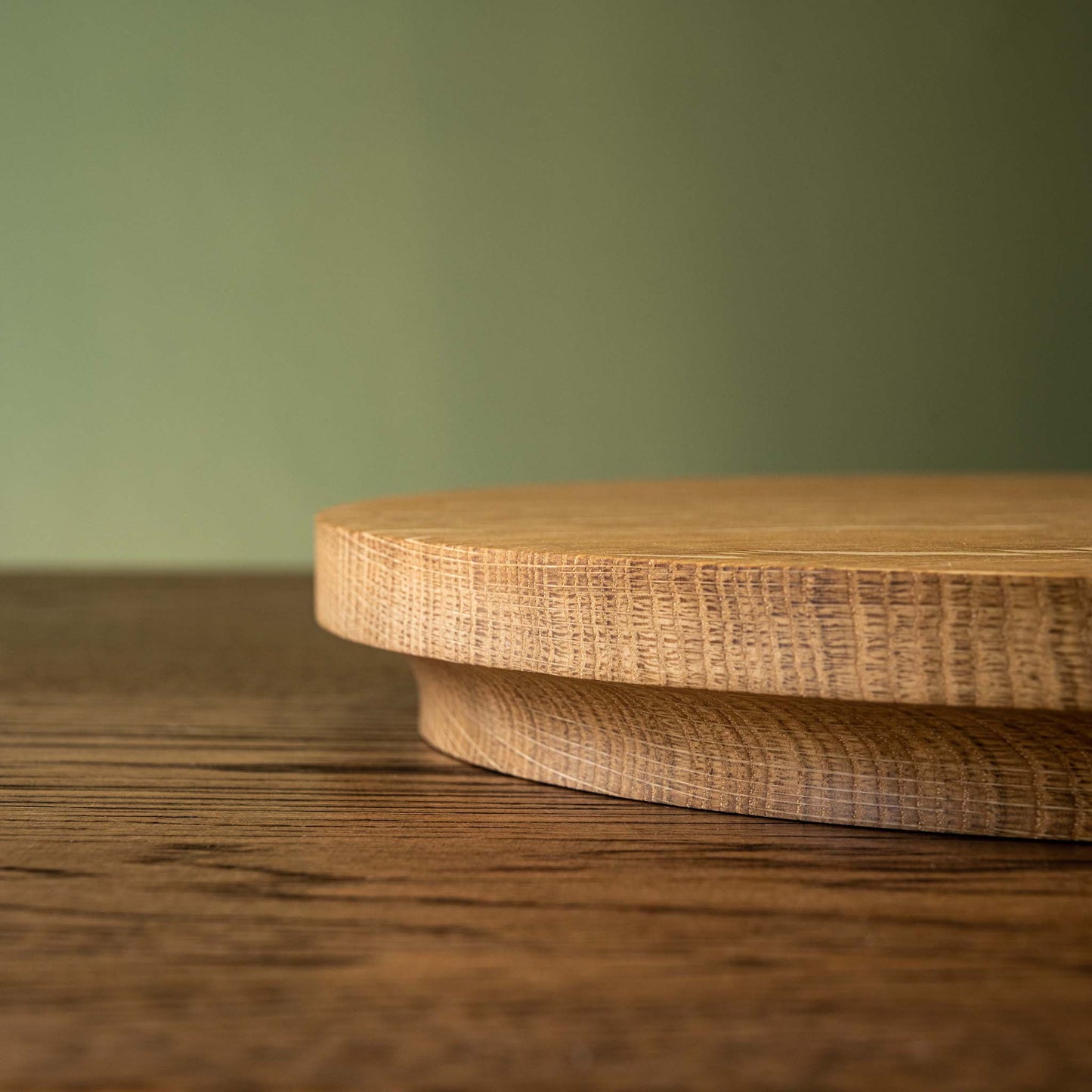 Side View of Selwyn House Hand Turned Oak Chopping Board