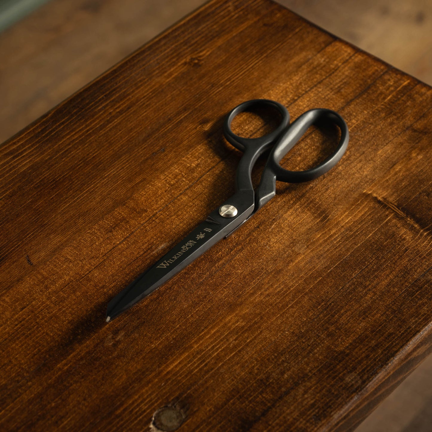 William Whiteley Black Carbon Steel 8" Sidebent Scissors