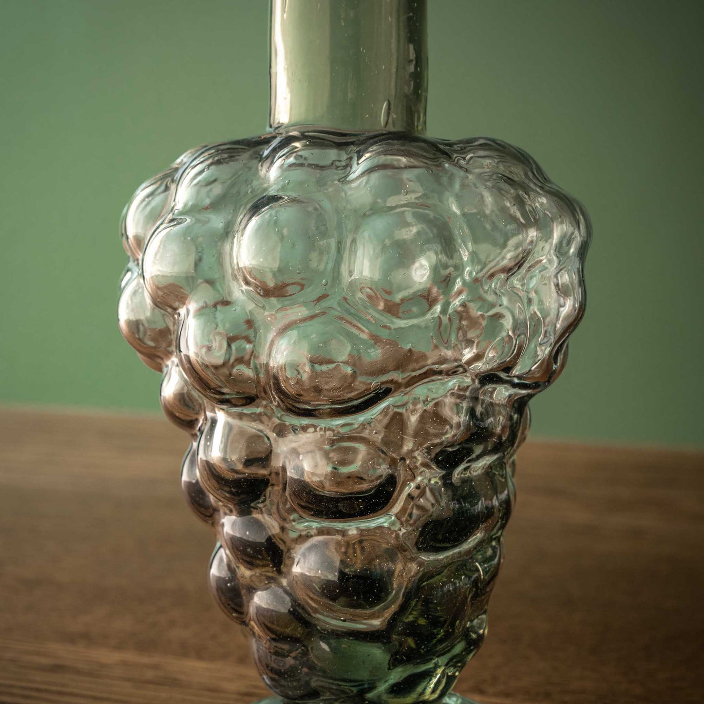 La Soufflerie Bacchus Vase body close up