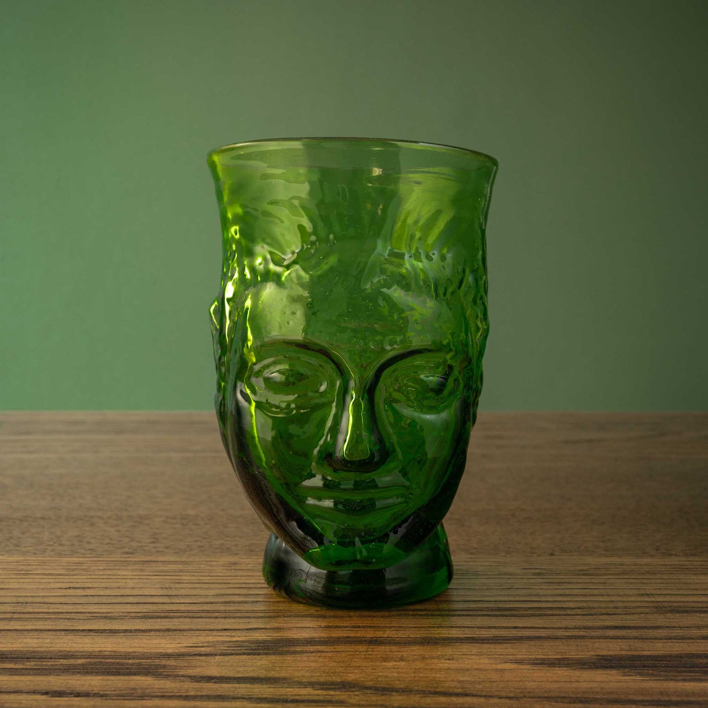 La Soufflerie Verre Tete in Green Recycled Glass