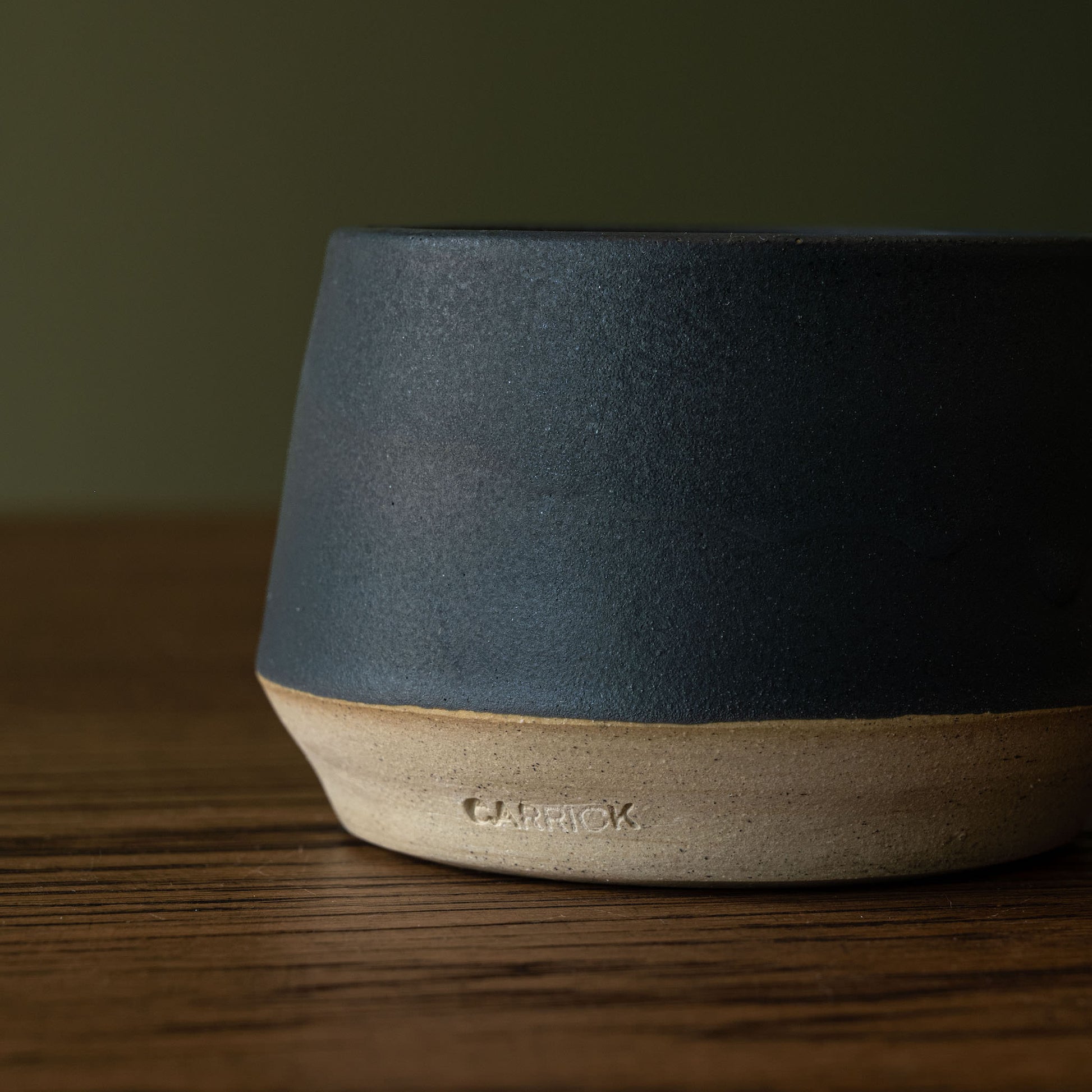Carrick Charcoal Short Tumbler Glaze Close Up 