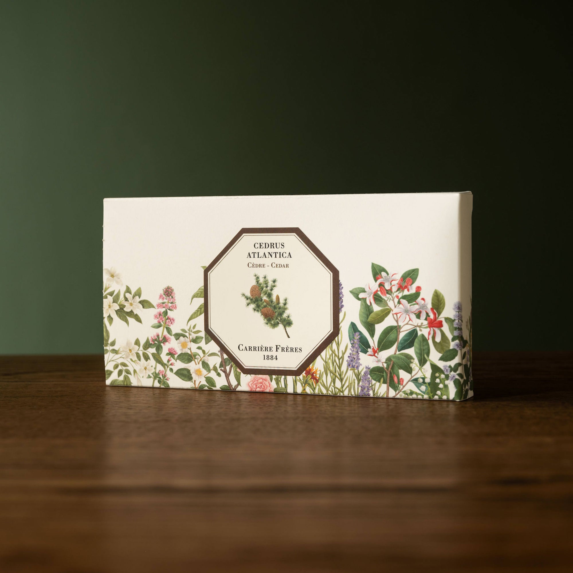 Carriere Freres Cedar Botanical Palet presentation box