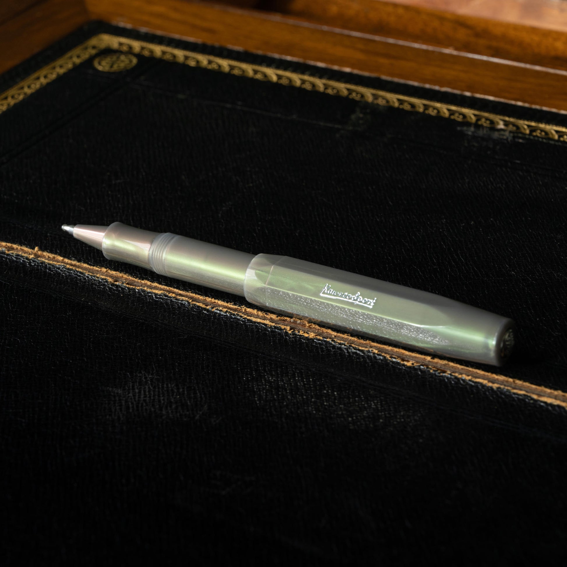 Kaweco LUNAR Sport Rollerball Pen with lid off and attached to the pen barrel 