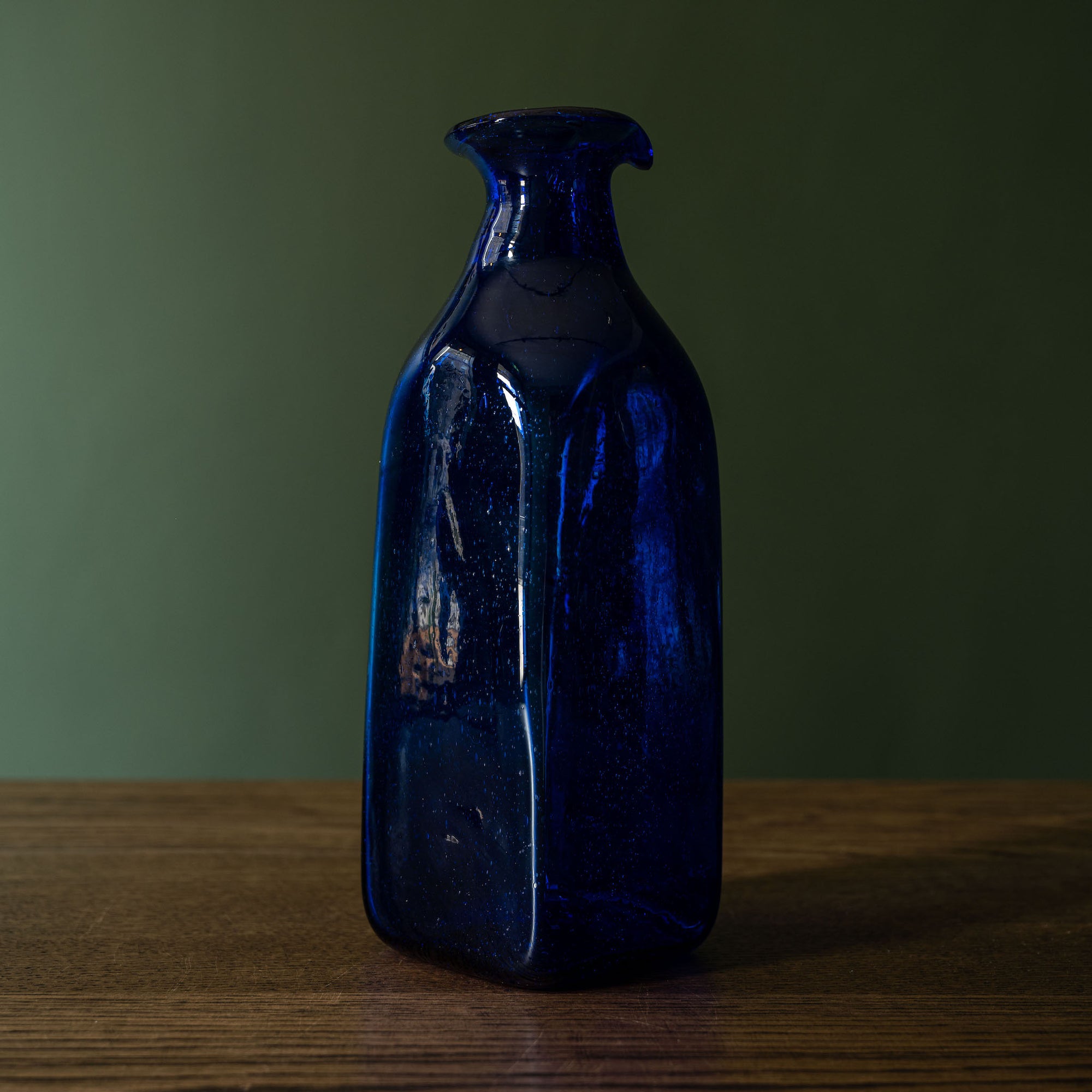 La Soufflerie Dark Blue Recycled Glass Frigo Avec Bottle