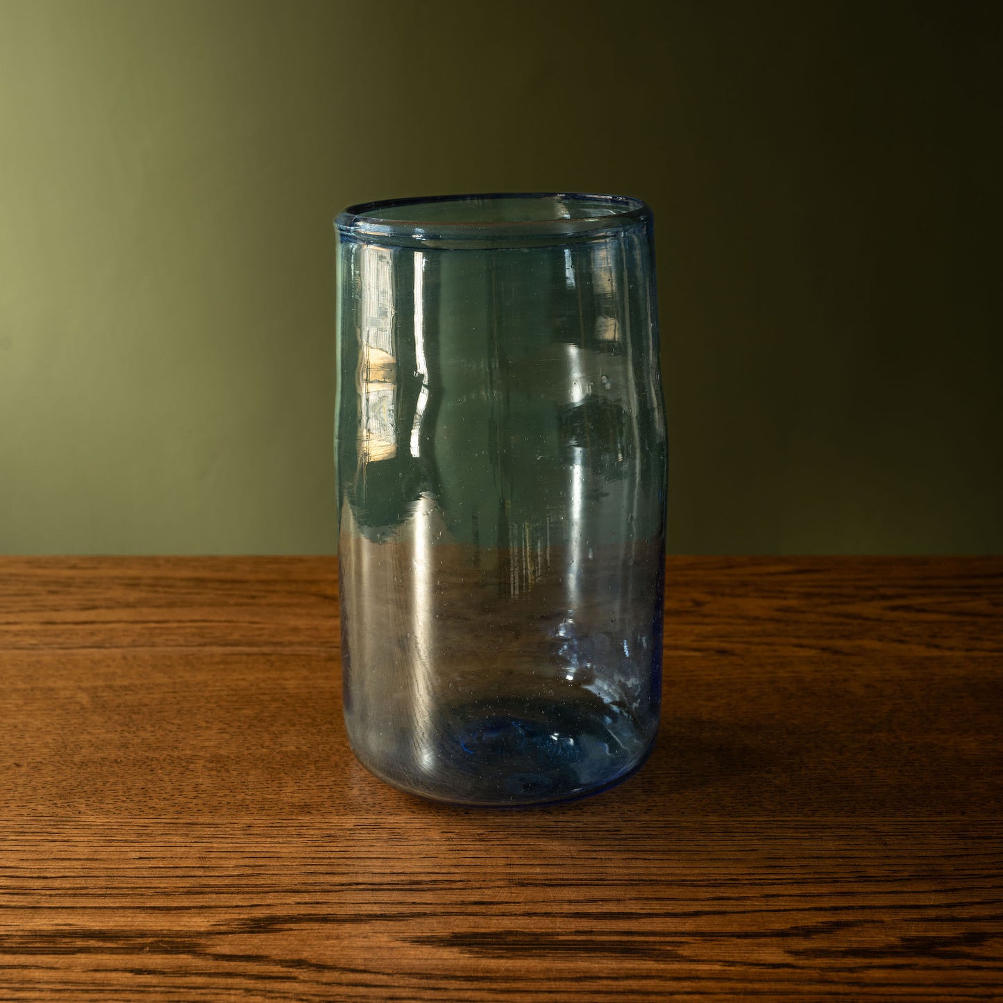 La Soufflerie Vase Droit in light blue recycled glass