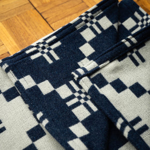 Melin Tregwynt Indigo St David's Cross Welsh Blanket colour and yarn detail
