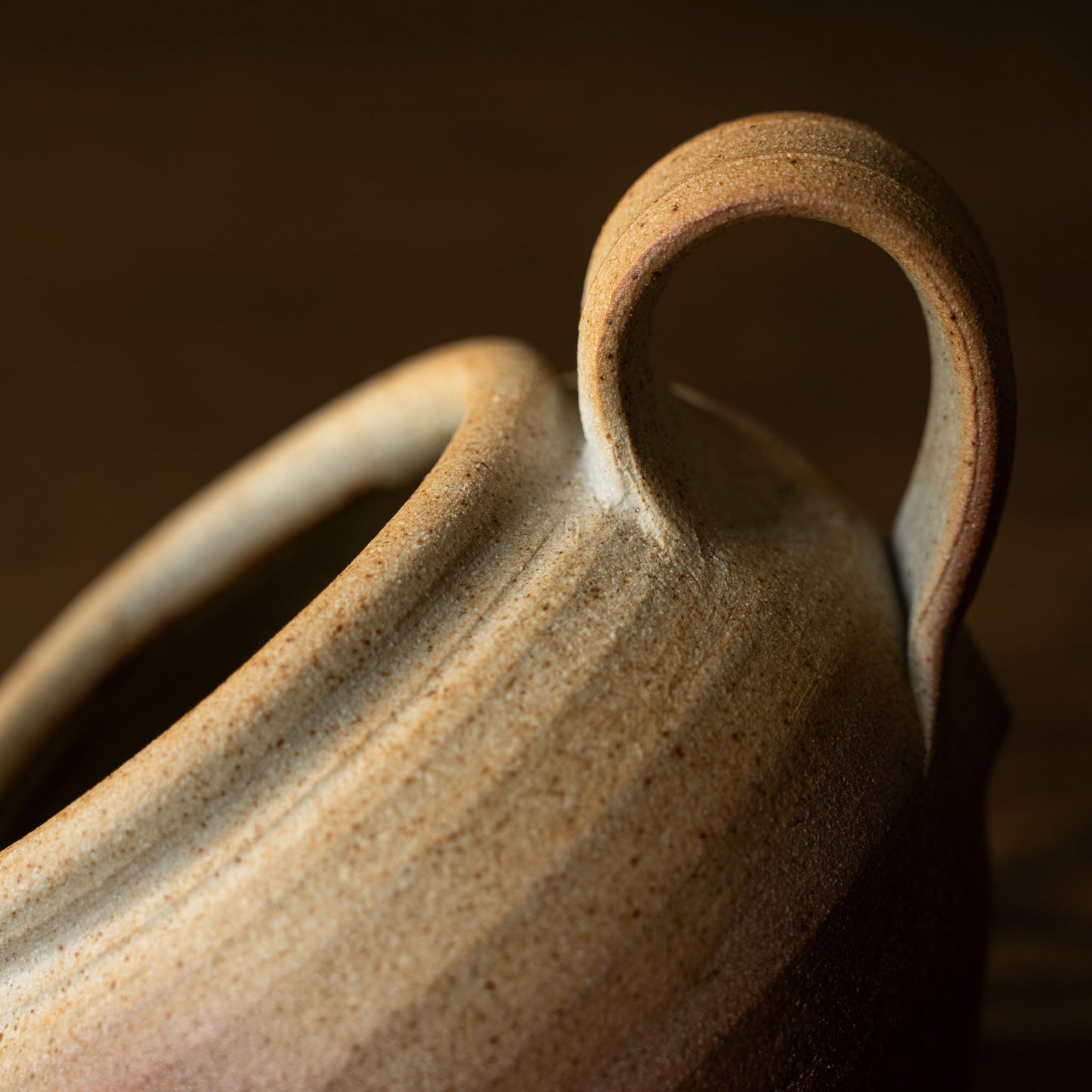 Side view of Muchelney Pottery Stoneware Salt Pig handle