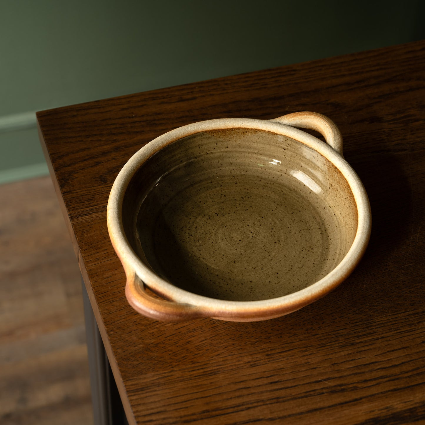 Muchelney Pottery medium shallow baking dish.