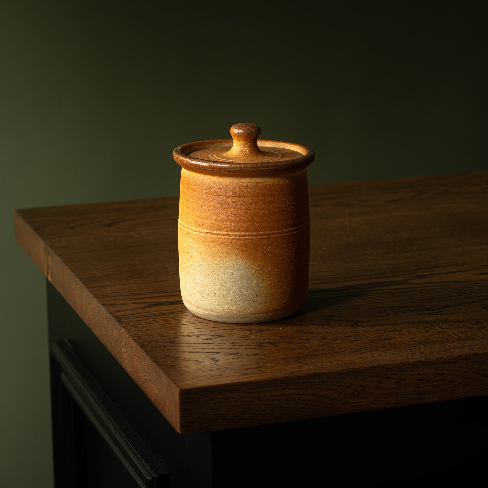 Muchelney Pottery stoneware medium storage jar. 