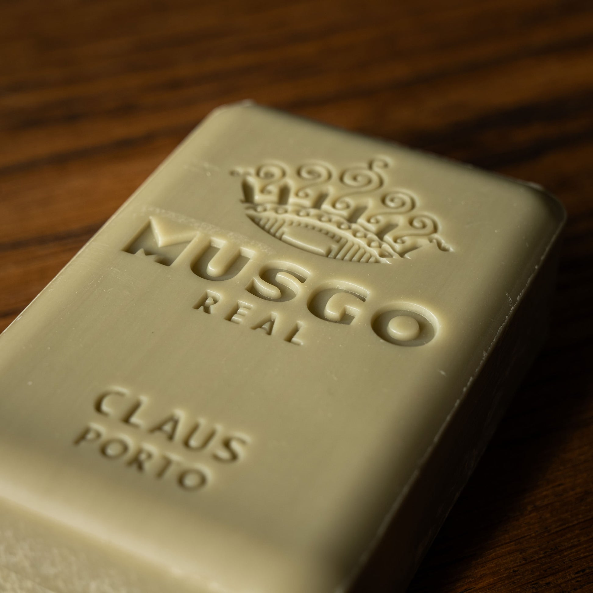 Musgo Real 1887 bar of soap showing logo embossing