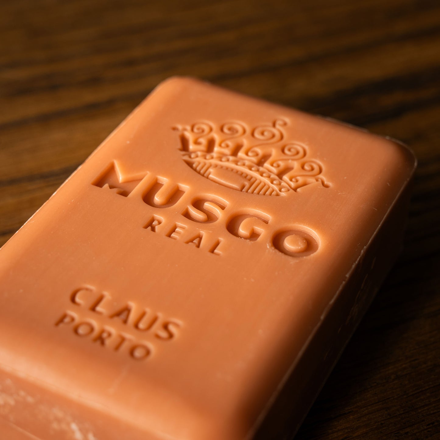 Musgo Real Puro Sangue bar of soap with embossed logo