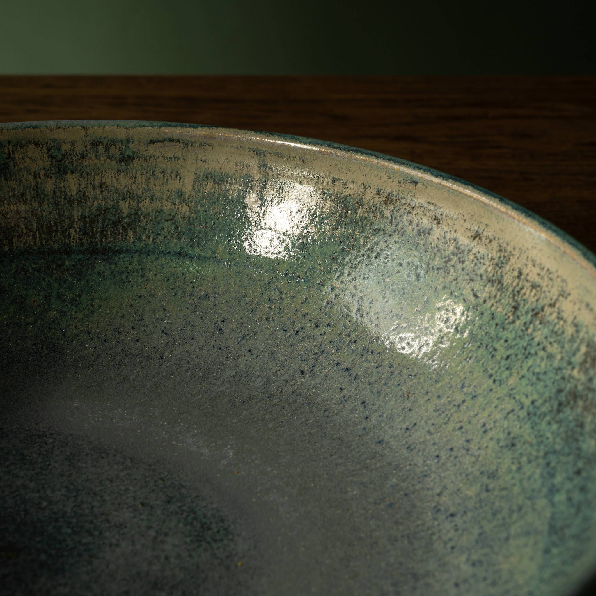 Pottery West Stoneware Serving Bowl Nori glaze colour detail