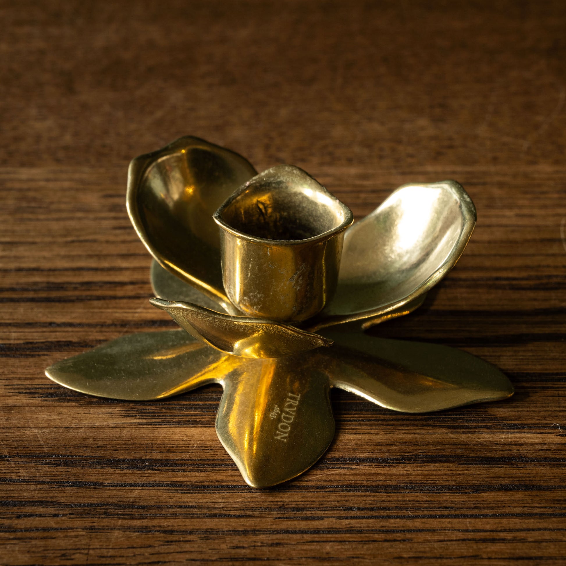 Trudon flower-shaped candlestick