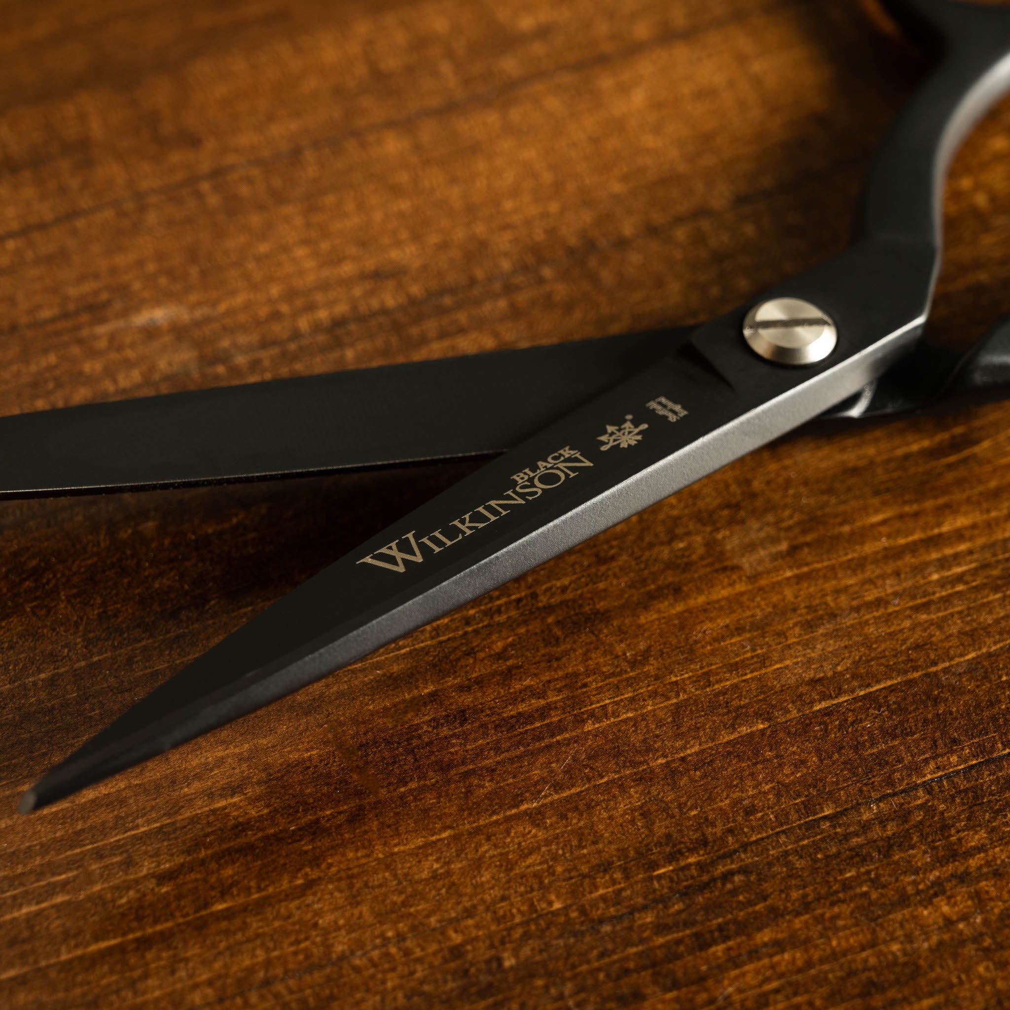William Whiteley Black Carbon Steel 8" Sidebent Scissor Blades