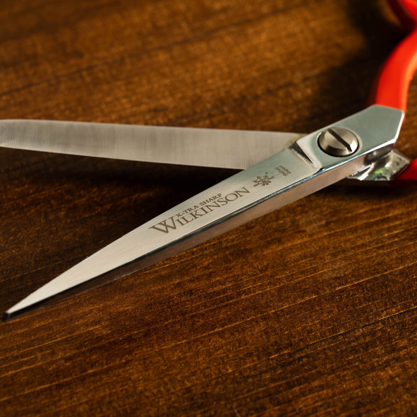 William Whiteley Red Handled 8" Sidebent Scissor steel blades