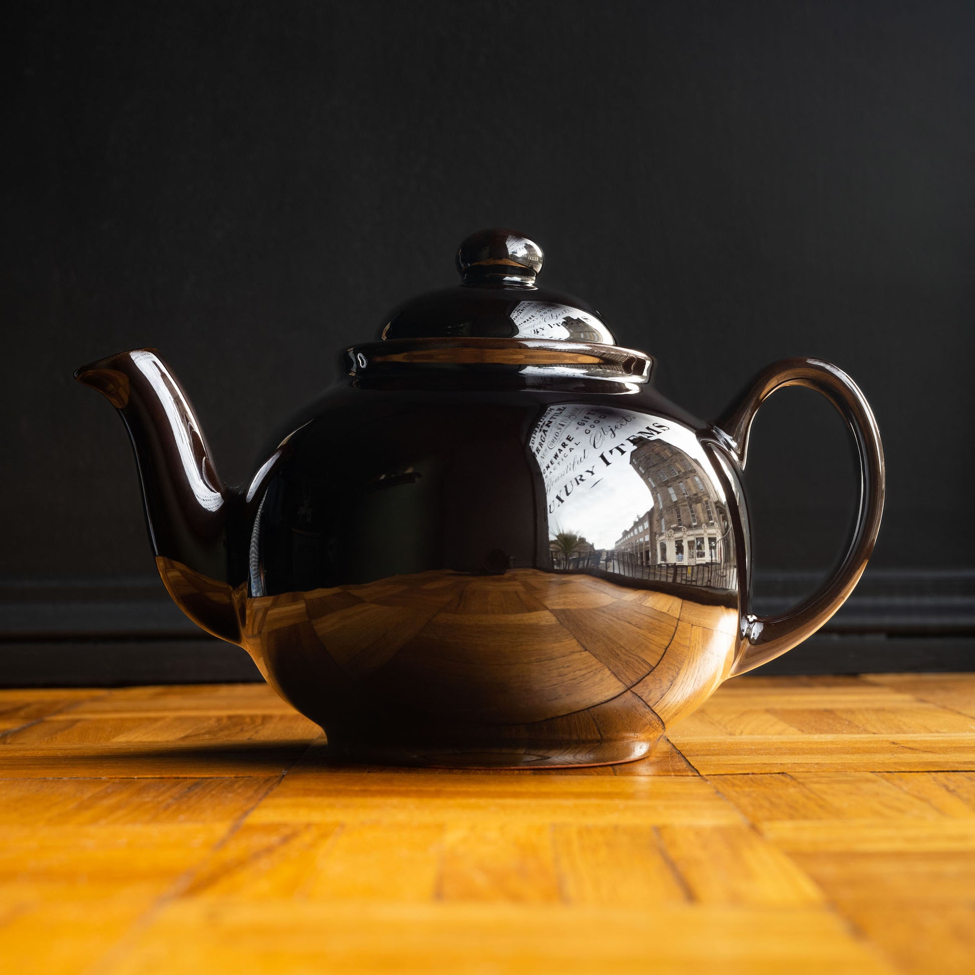Brown Betty teapot 6 cup size
