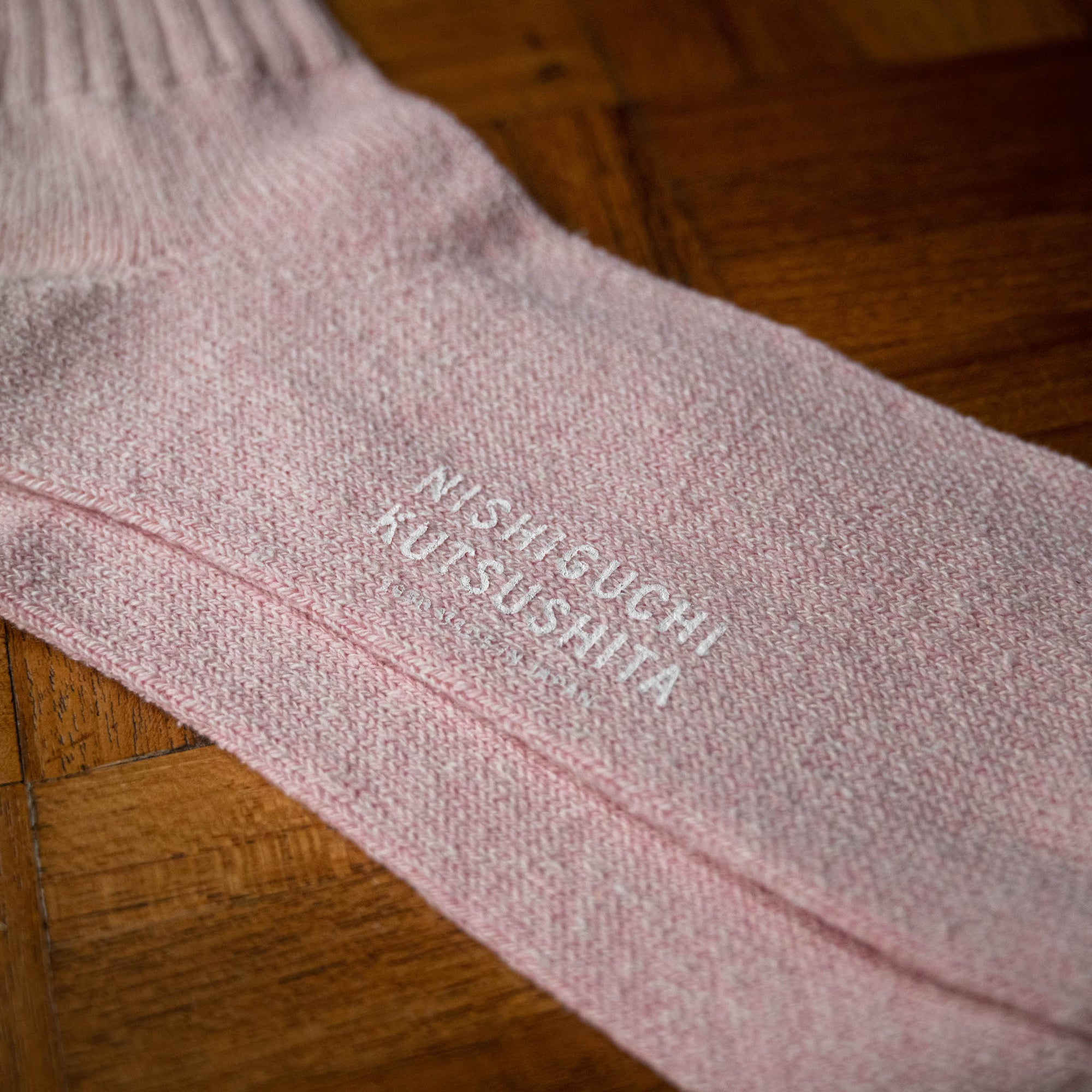 Niushiguchi Kutsushita Pink Silk & Cotton Socks Branding