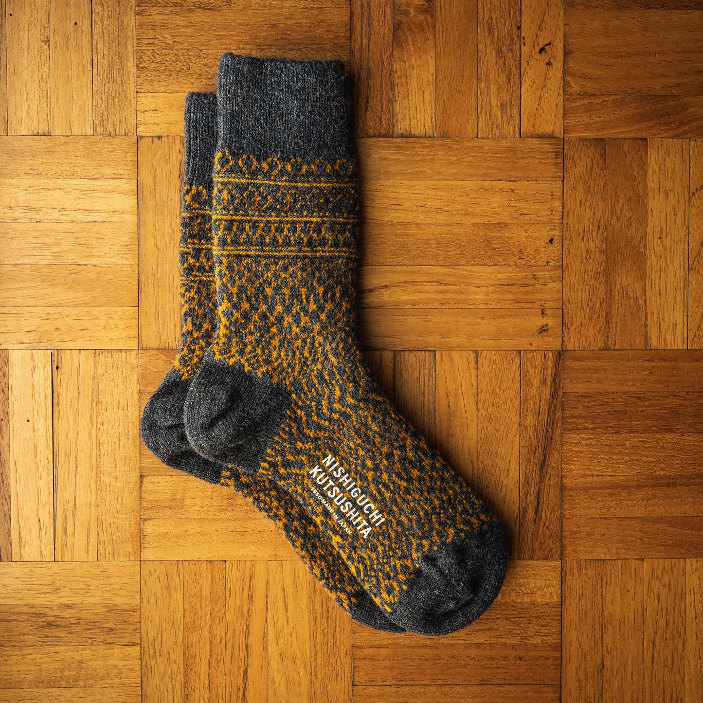 Wool Jacquard Socks Navy/Gold