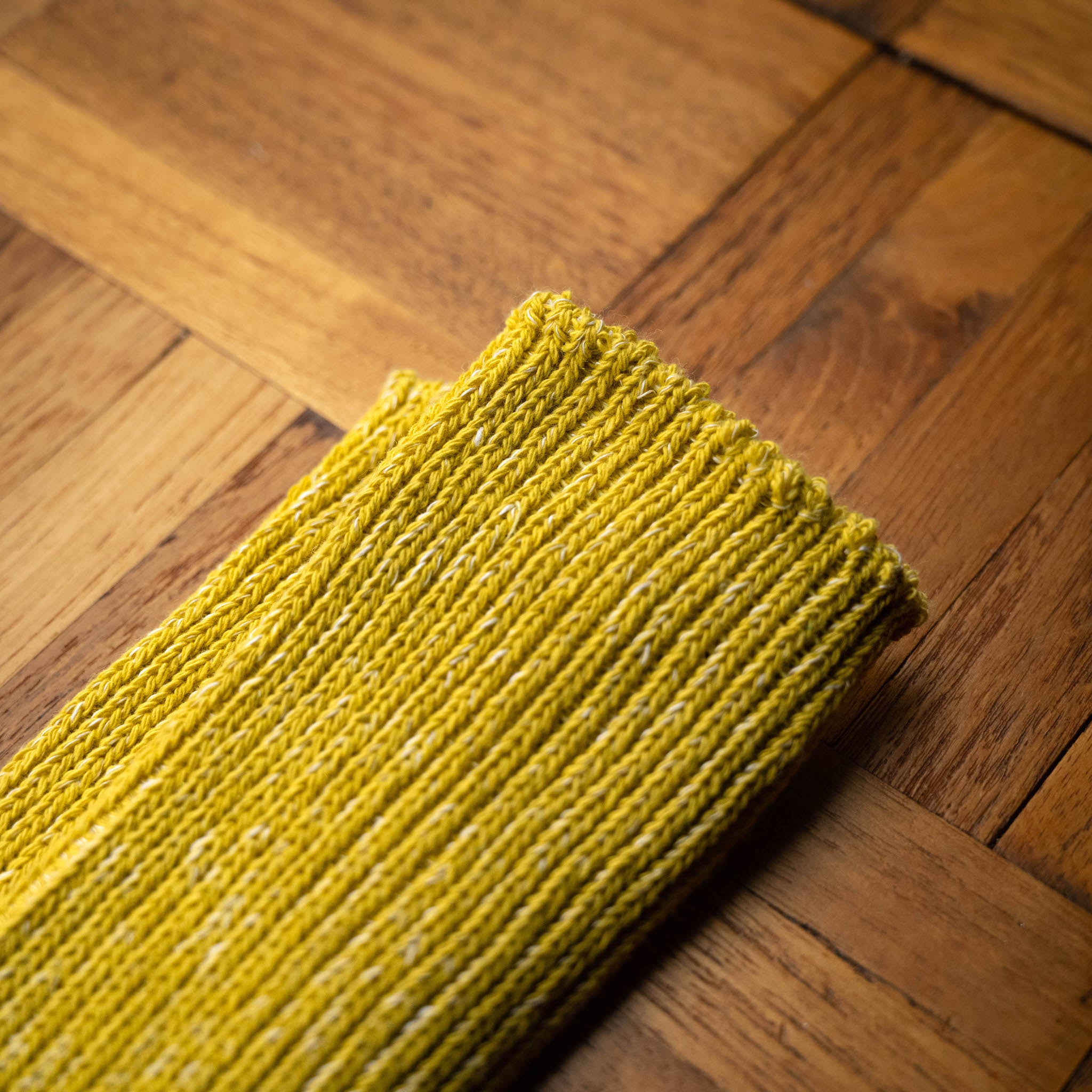 Nishiguchi Kutsushita Yellow Cotton & Hemp Socks Yarn Close Up